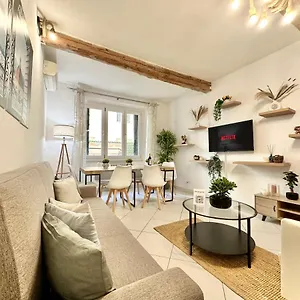 https://a-2-passi-dal-duomo-3-camere-e-ampio-salotto.it-tuscanyhotel.com